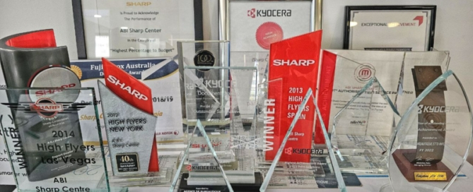 récompenses reçues par SHARP CENTER de Kyovera